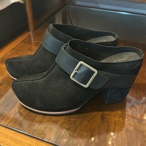Kork-Ease black suede Shanaya Clog mules size 11M almost new.